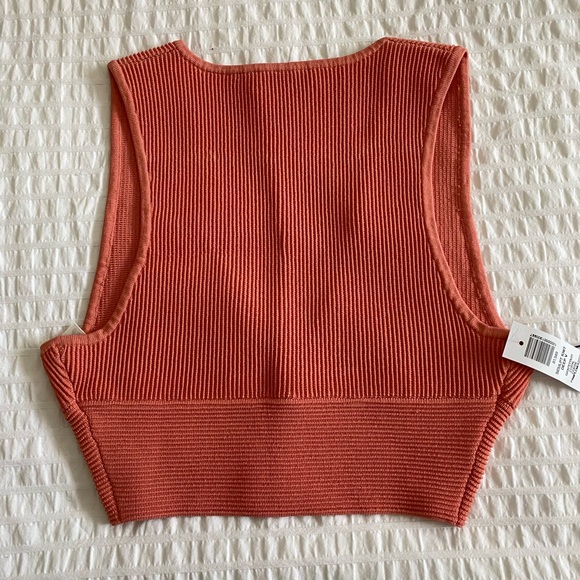 NWT Babaton Sculpt Knit Deep V Tank in Grapefruit Coral - Picture 4 of 6